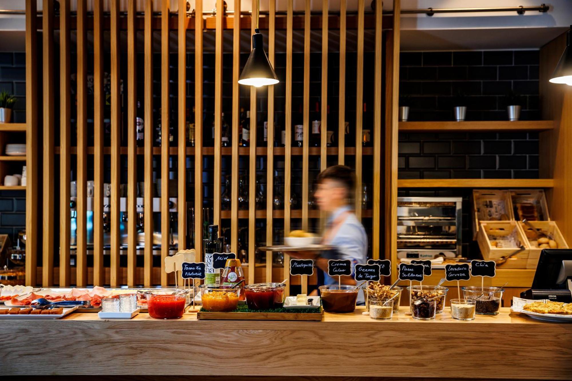 Holiday Inn Express Logrono Rioja By Ihg Экстерьер фото