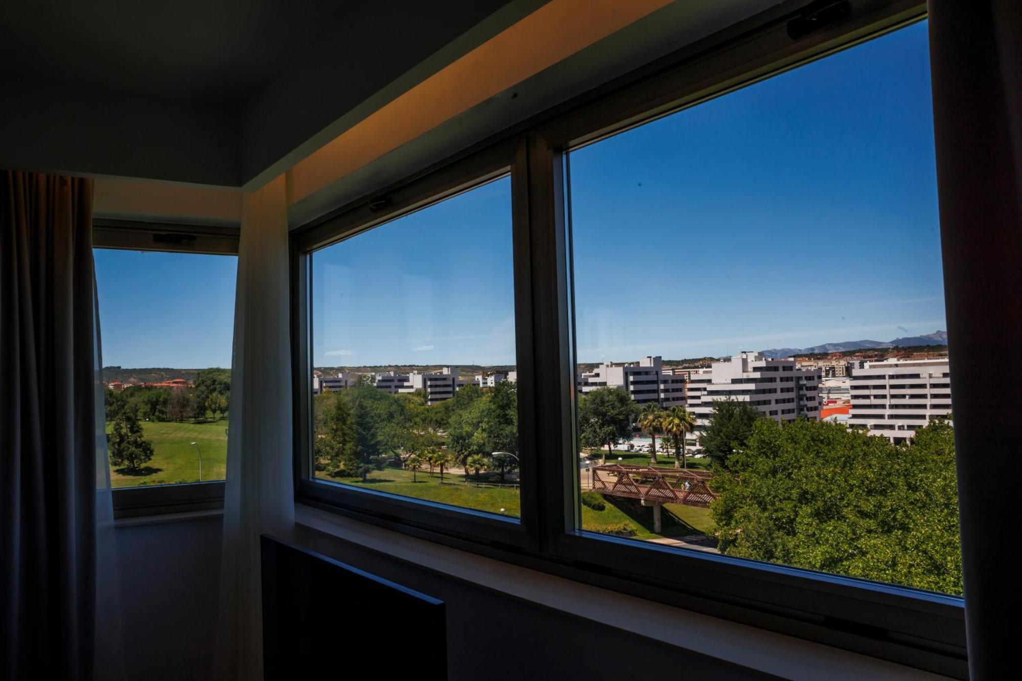 Holiday Inn Express Logrono Rioja By Ihg Экстерьер фото