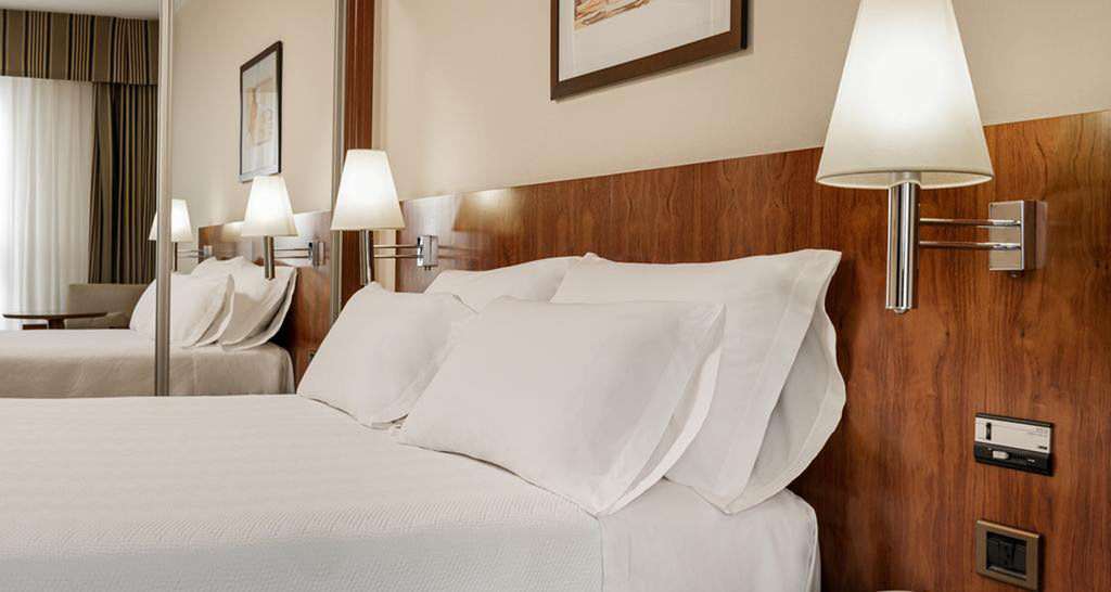 Holiday Inn Express Logrono Rioja By Ihg Экстерьер фото