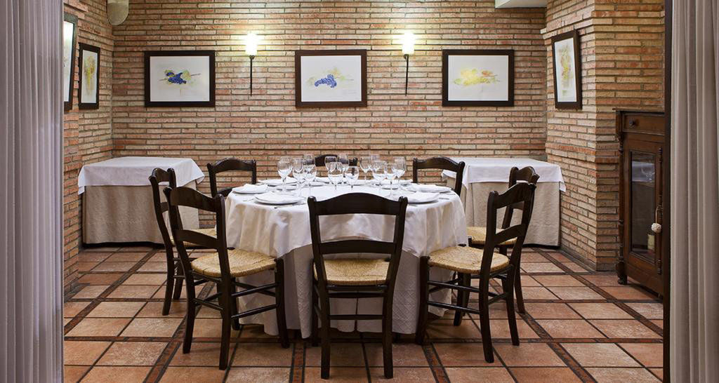 Holiday Inn Express Logrono Rioja By Ihg Экстерьер фото