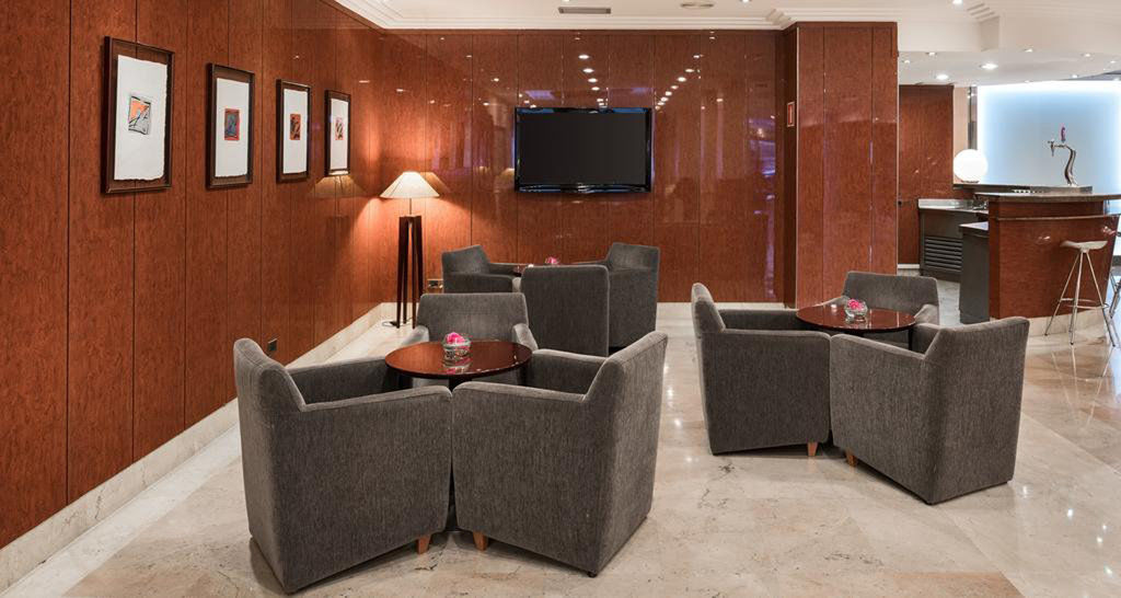 Holiday Inn Express Logrono Rioja By Ihg Экстерьер фото